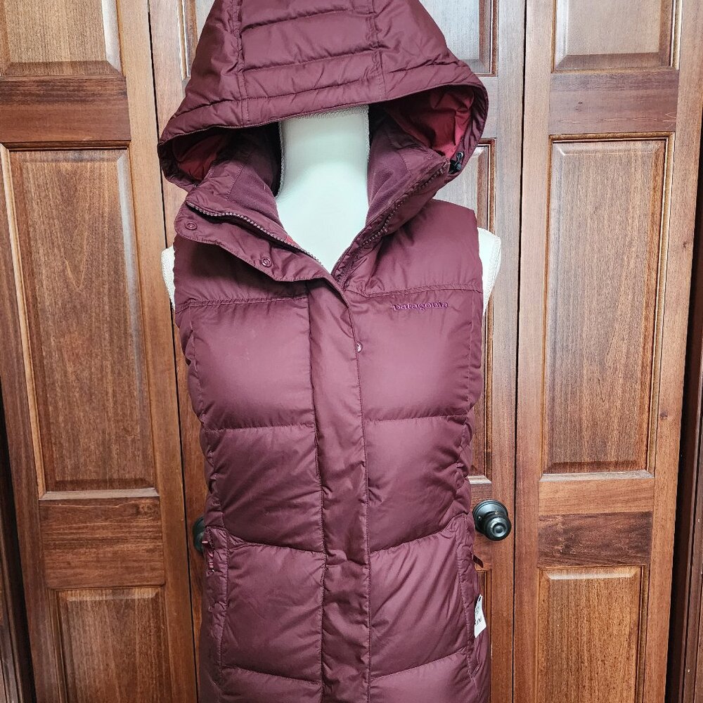 Burgundy Patagonia Puffer Vest Size XS